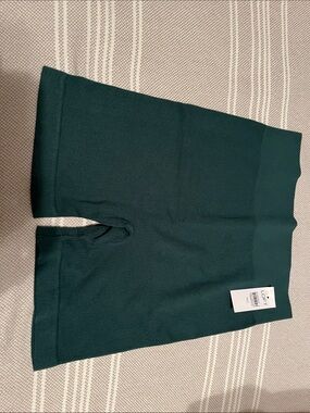 NWT LOFT Green Ribbed Bike Short